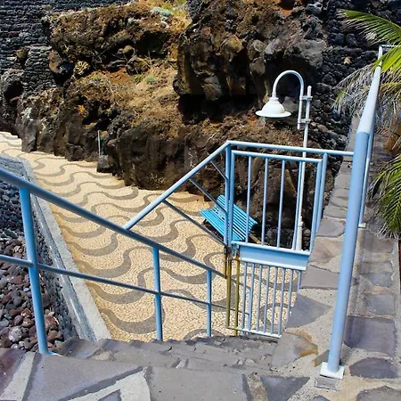 The Artist * Santa Cruz (Madeira)